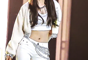 01ae3bcb6ac1cd26752e58058f2c7c1b_767104.gif