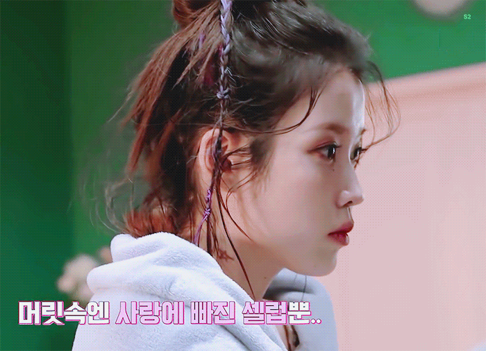 9589a6469264a432a04d9c597979bfdc_920226.gif