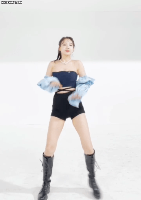 bc7ad209e984bdf9cc251ca45e2236d5_393353.gif