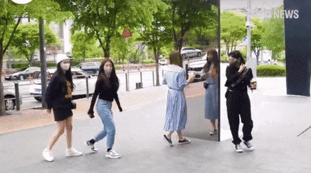 e1a921e6f3b46e70de6c14e606d63dc2_892146.gif