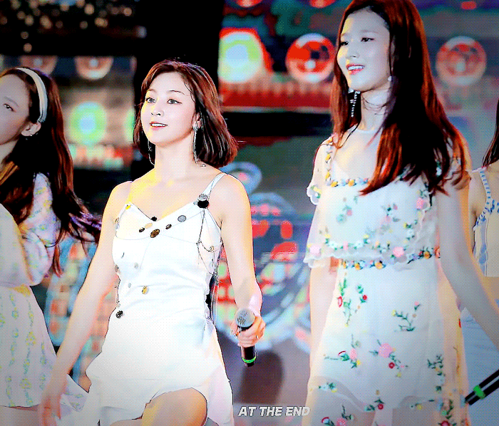cb7ef59c480e8c9145bf58df50f645d9_274439.gif