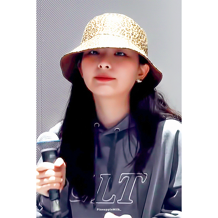 021c392c04ce3a551f51f9ca24e0ff35_726279.gif