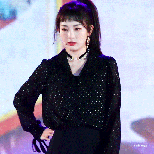 d5ed93bc9494605a77bdbbb86a303d35_392940.gif