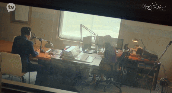 d3b699f0744703de9808a50464e31262_863718.gif
