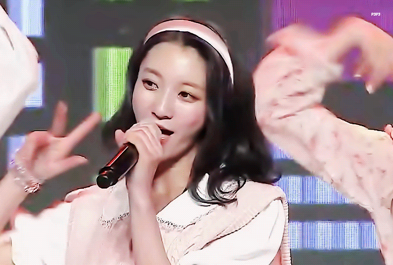 1227af39c0d05fc2bea95415dac1514c_640620.gif