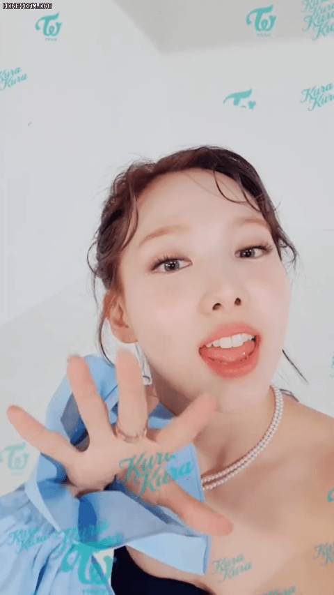 7f53992564d4ca0a25a8d1bf2a3cf2af_897955.gif