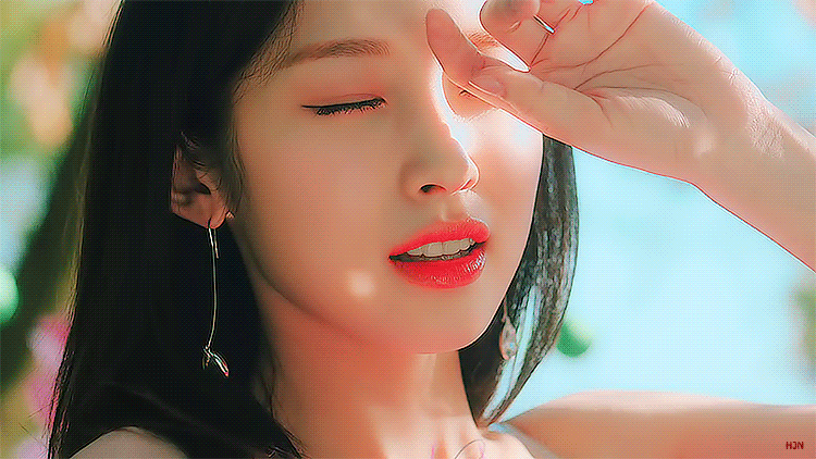 5d61a54a4cd28b5ec94f4fa972bffe88_840831.gif