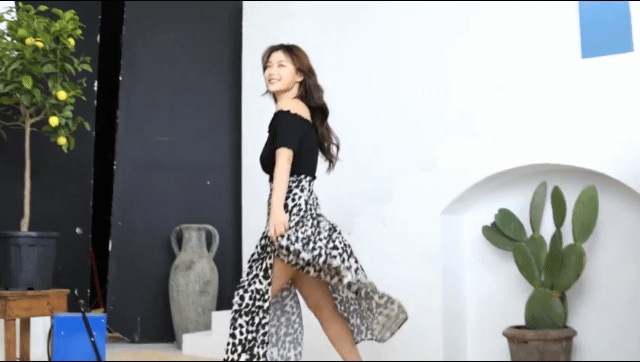 a96bdbcc44167f51755a661706c6feff_521165.gif