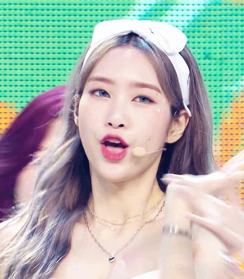 9e8a579853bcbb94f0b3ab7ed87324a2_945647.gif