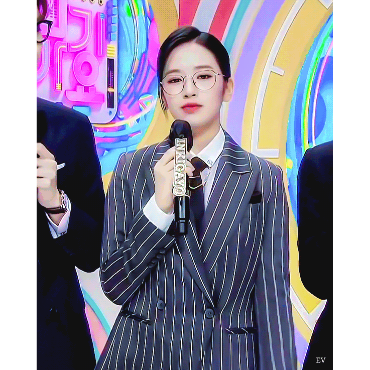 a362bae563ec796fa6f924046b5895a9_203946.gif