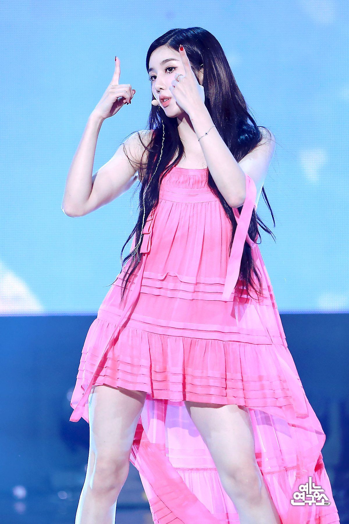 a605817f449fb4bb4bde6fc94ad37fad_908237.jpg