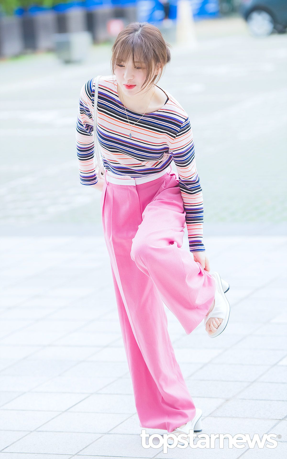 e04c85be7ba8ad18198acb1a23a2b044_787623.jpg