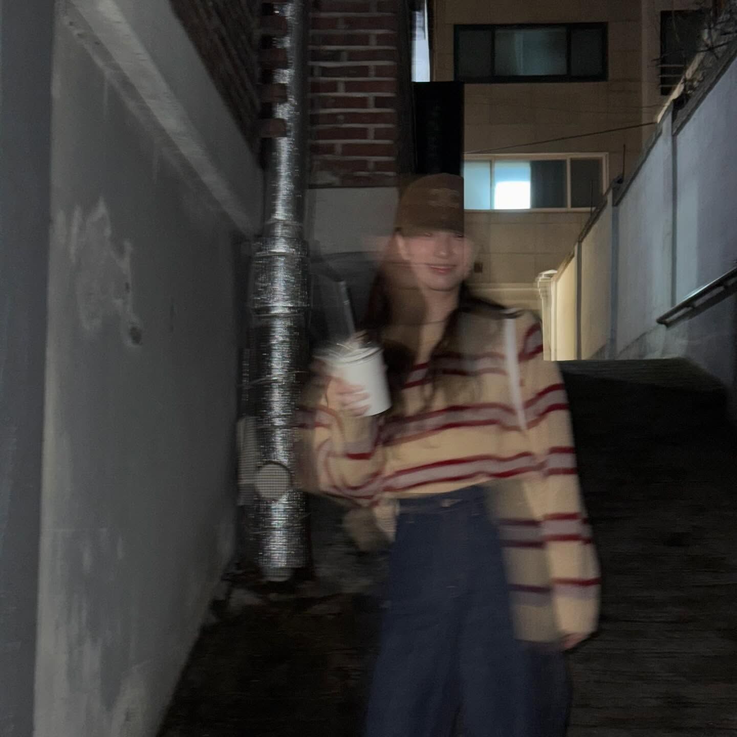 b2ac702a9810a9c148751eee386d8d13_938952.jpg