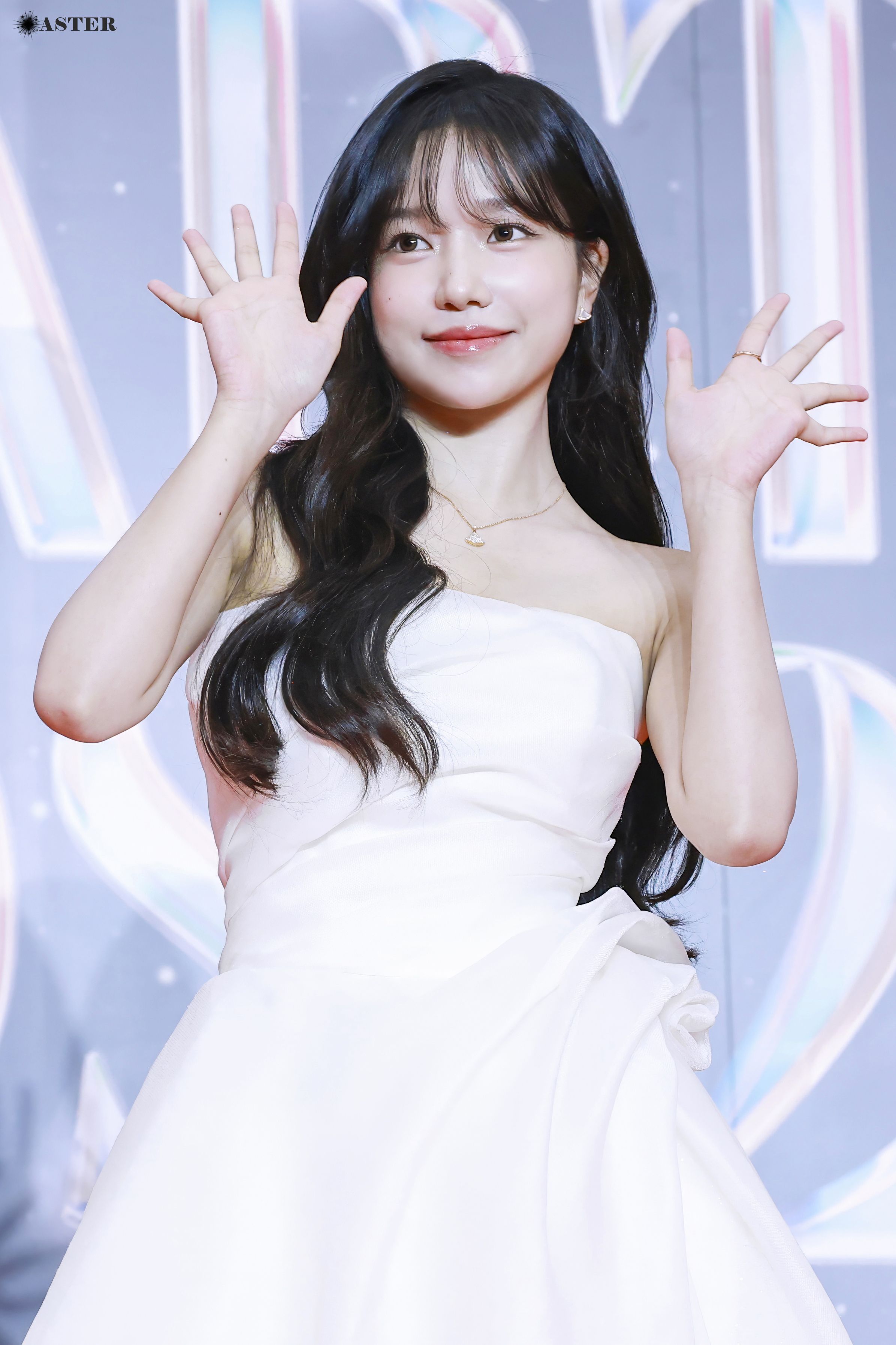d6eeaa82a2754158fd8b3180f31dd99e_125383.jpg