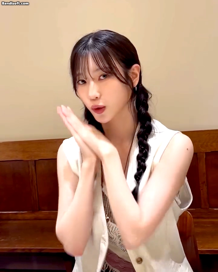 e24711a570bb674c0130cbb7f864d19d_694000.webp
