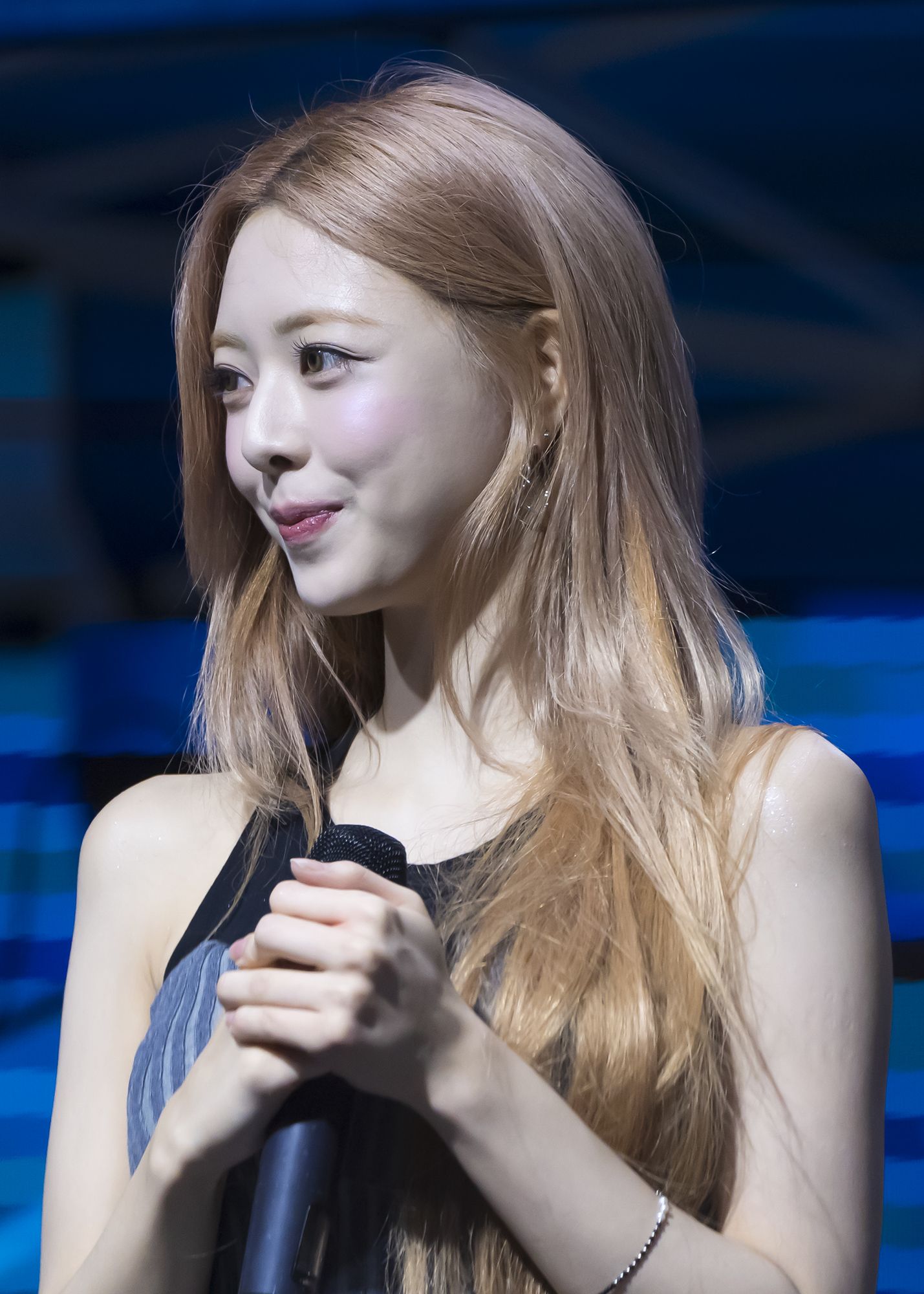 83aaf0a9da0d487b696489f23c212253_702247.jpg