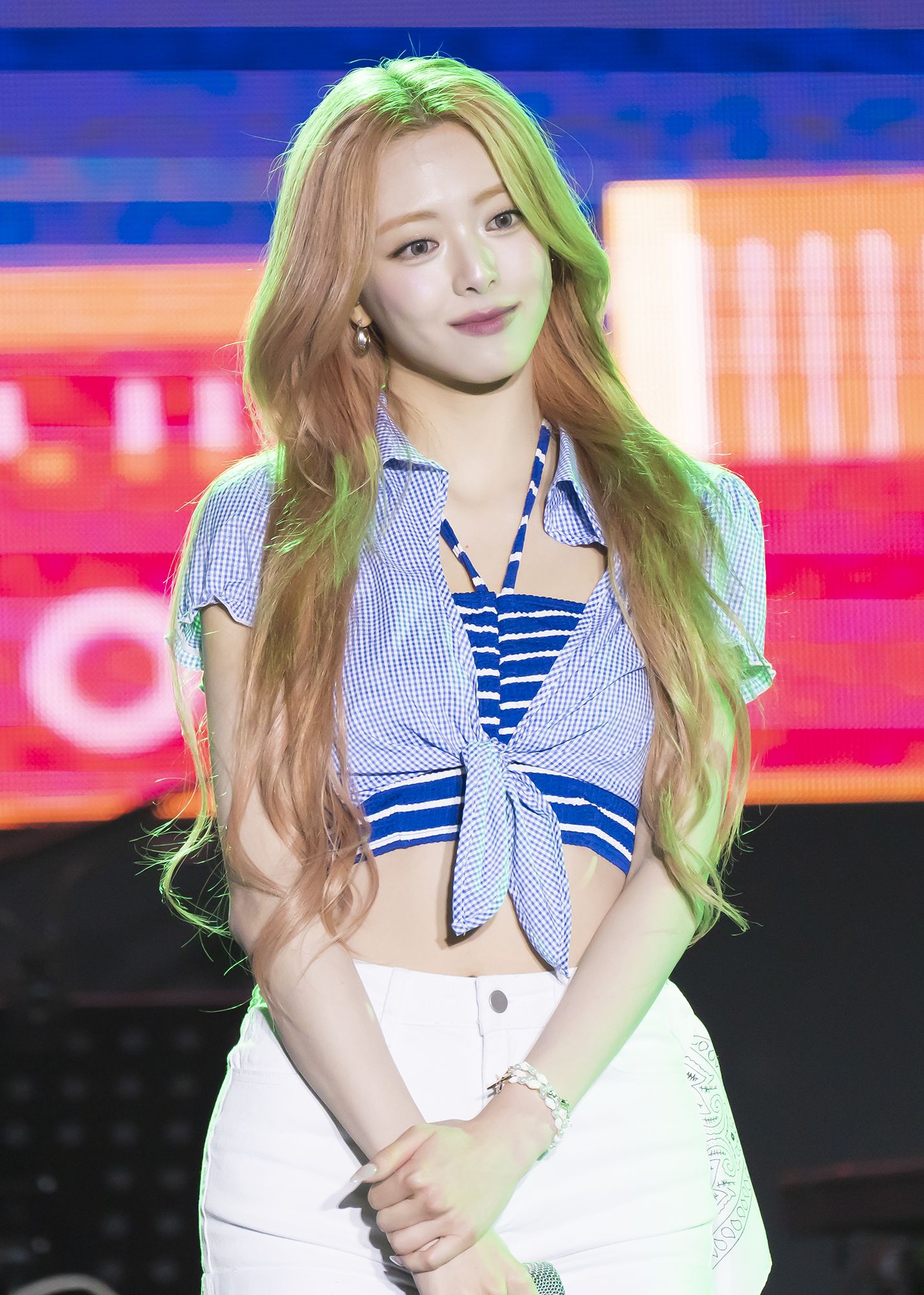 8ff8e9967f368836aff9a8da8c81aaff_478221.jpg