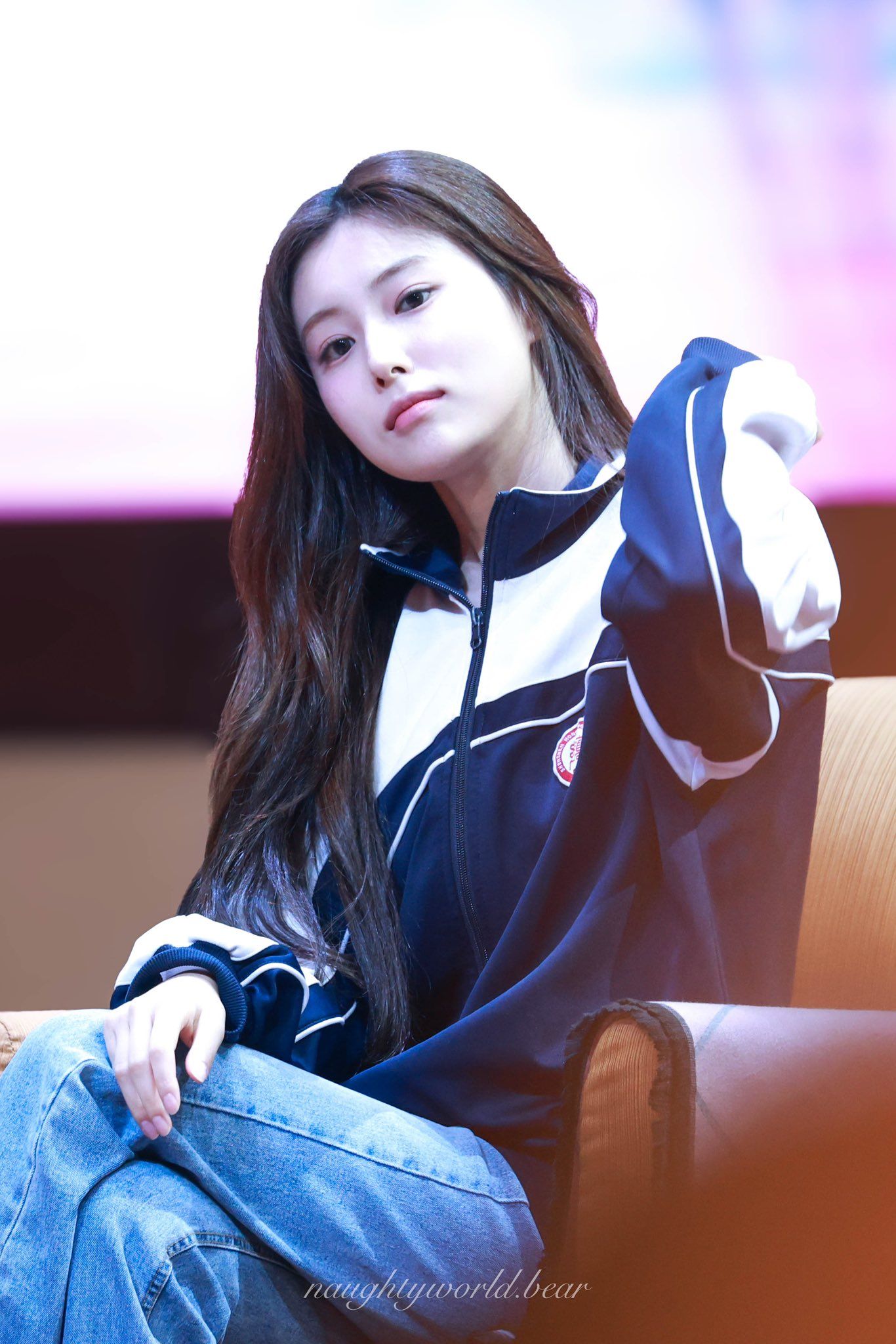 42c23fd9d711480ef77d329a962c9fce_548016.jpg