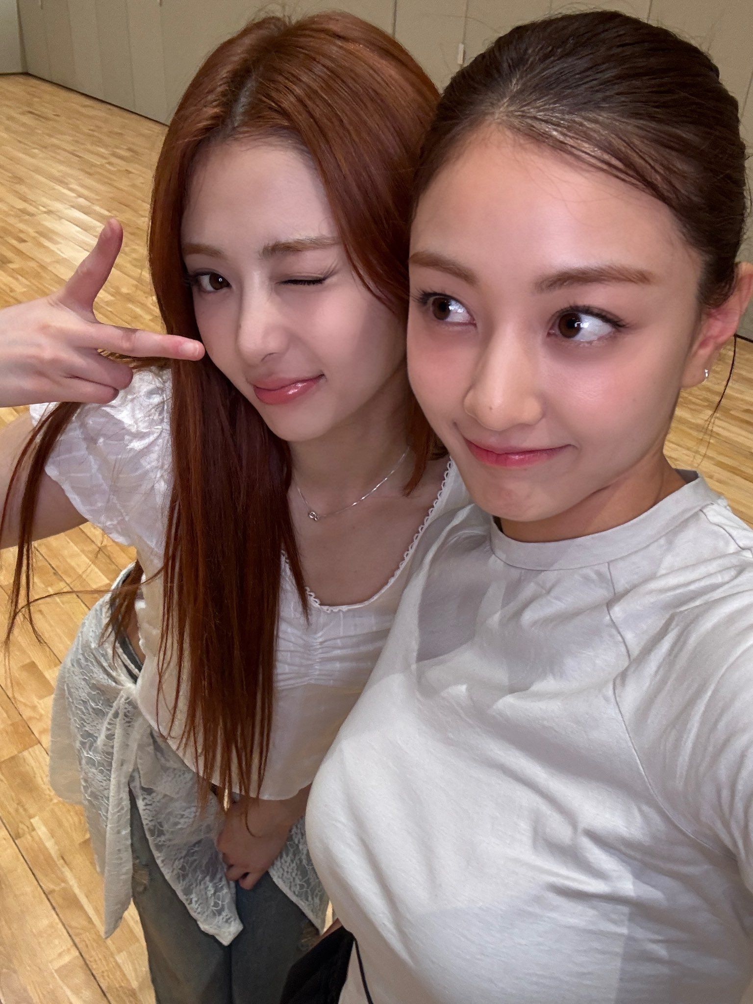 3d594bde11264bfc4e0a9f62bc5fcc8b_329795.jpg