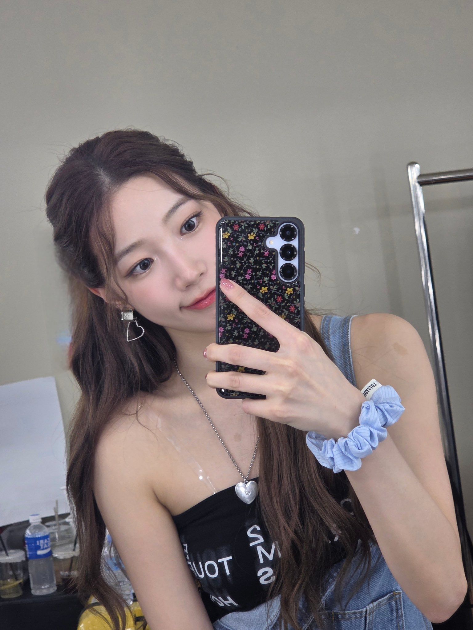 5db10bcd0ac855b554e63a2b01928184_555950.jpg