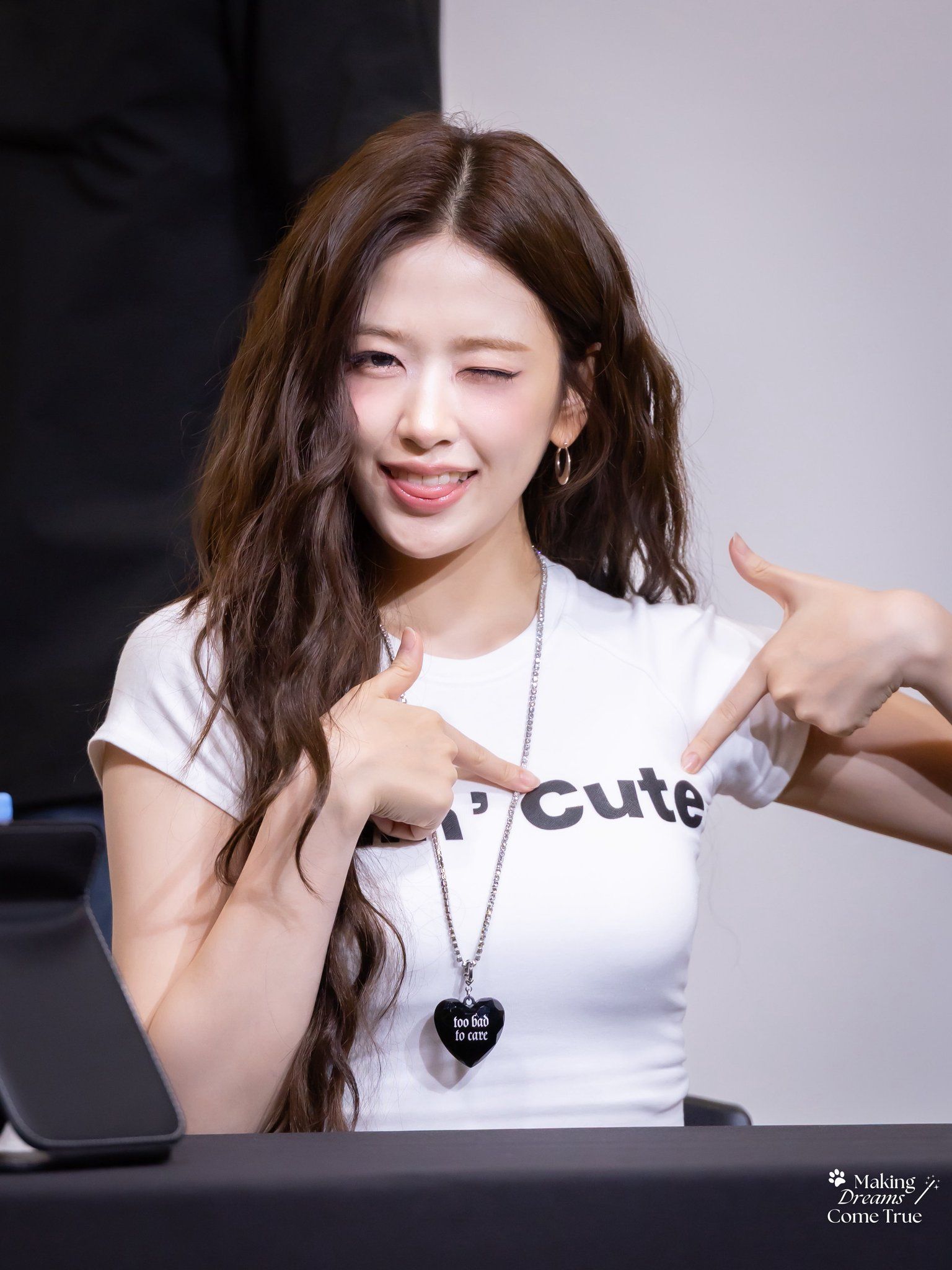 00a6dae7a664cc8f49f7d2db62aacb83_748378.jpg