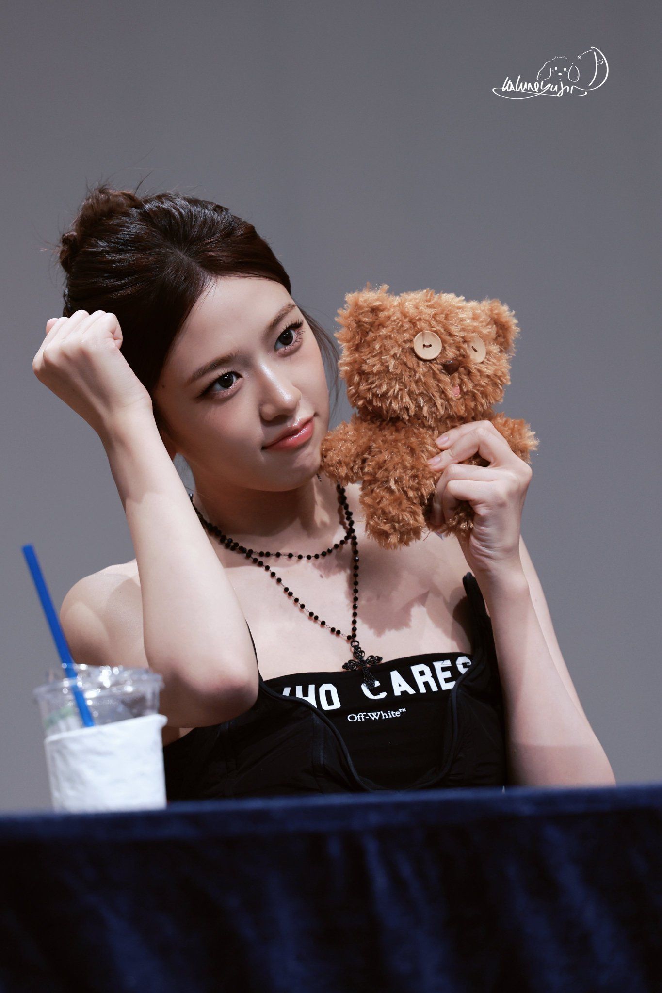 656819fc5a2eb74ad15cfb3c6d8b7fe8_375053.jpg